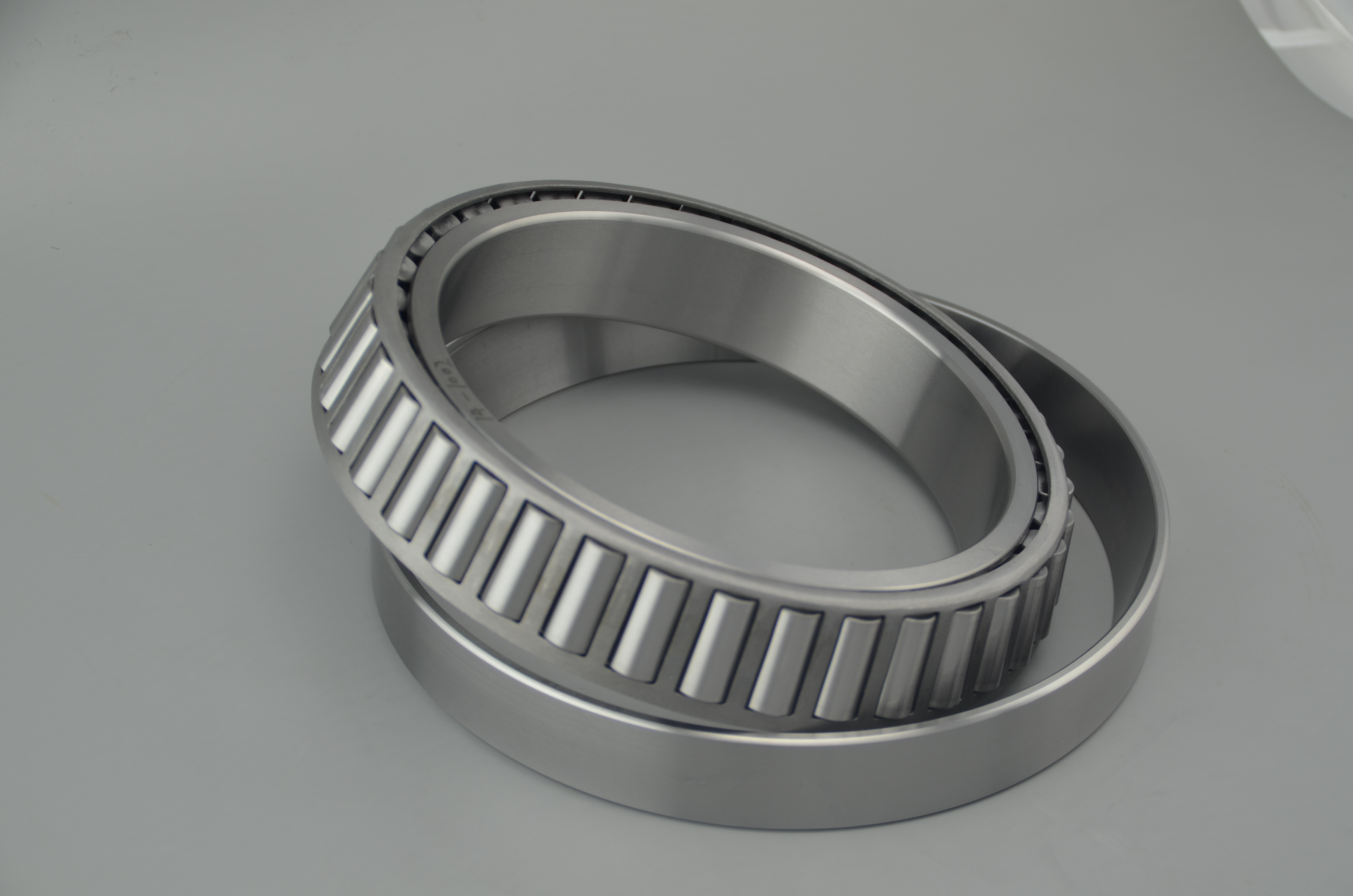 Precision tapered roller bearings